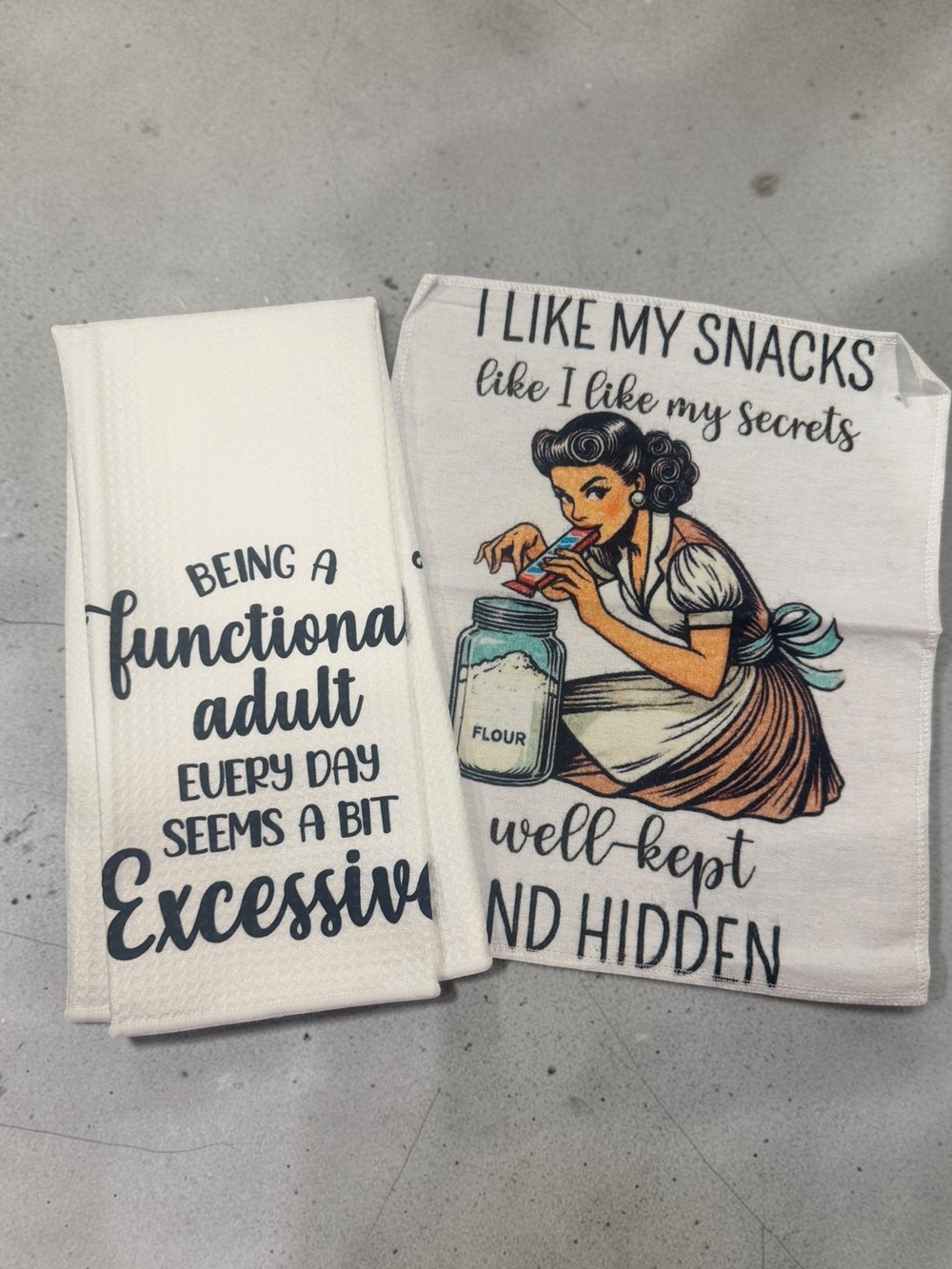 Novelty Kitchen Tea Towels Set - White with Vintage Snack Design
